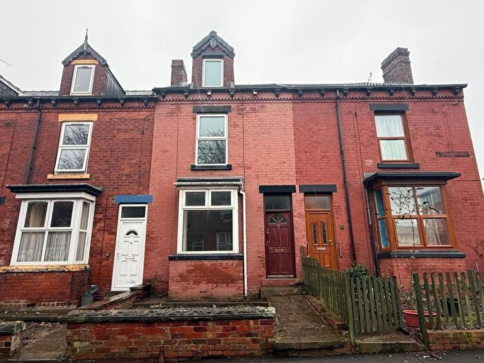 4 Bedroom Terraced House To Rent In Athlone Terrace, Leeds, West Yorkshire, LS12