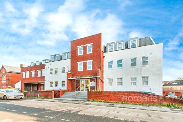 1 Bedroom Flat To Rent In Darwell House, Basingstoke, RG21