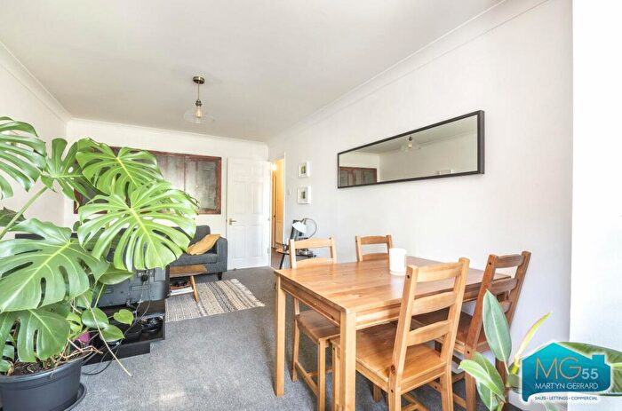1 Bedroom Apartment To Rent In Hannay Lane, Crouch End, London, N8