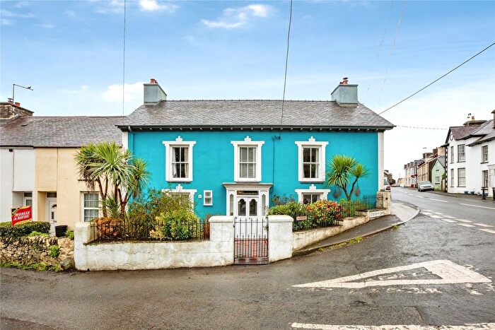 4 Bedroom End Of Terrace House For Sale In Llanon, Ceredigion, SY23