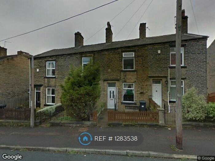 2 Bedroom Semi-Detached House To Rent In Emscote Grove, Halifax HX1
