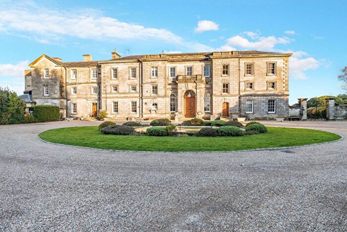 3 Bedroom Flat For Sale In Shernfold Park, Frant, TN3