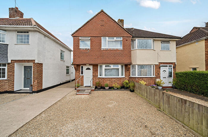 3 Bedroom Semi-Detached House For Sale In Herschel Crescent, Oxford, Oxfordshire, OX4