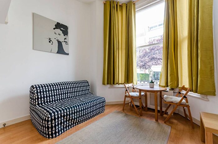 Studio To Rent In Fairholme Road, West Kensington, London, W14