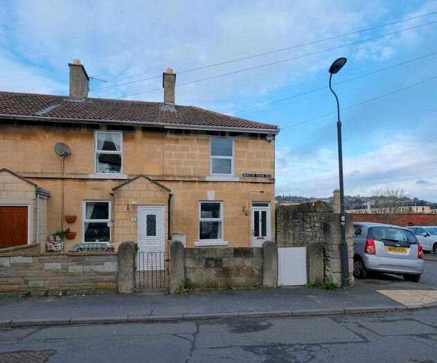 2 Bedroom End Of Terrace House To Rent In Southview Road, Bath, BA2