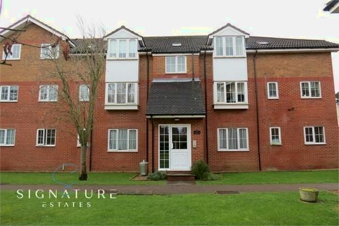 Studio To Rent In Holm Oak Park, Hagden Lane, Watford, WD18