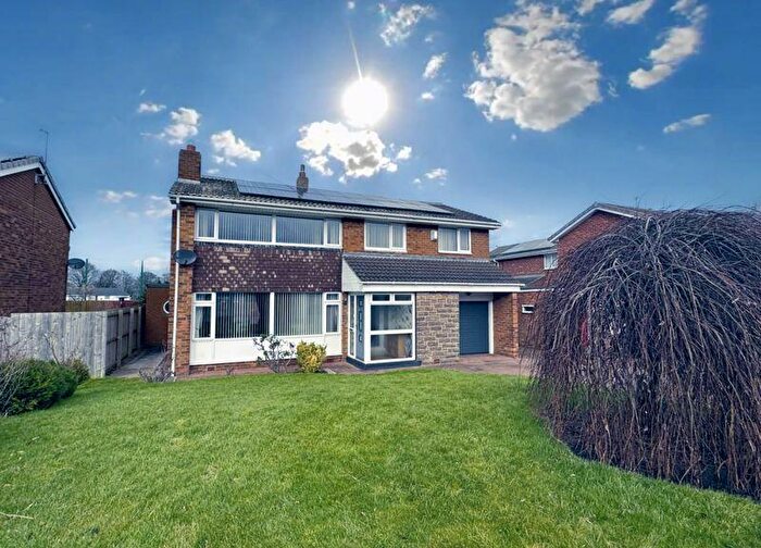 5 Bedroom Detached House For Sale In Dunsdale Road, Holywell Village, NE25