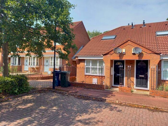 1 Bedroom Bungalow For Sale In Middlewood Park, Fenham, Newcastle Upon