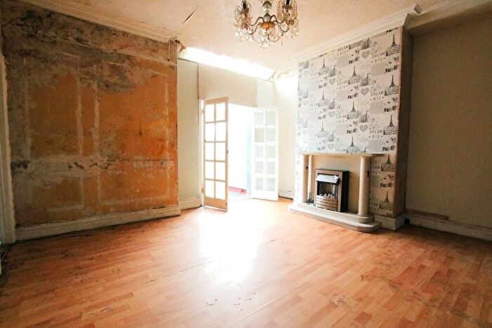 3 Bedroom Terraced House For Sale In Redlam, Redlam, Blackburn, BB2