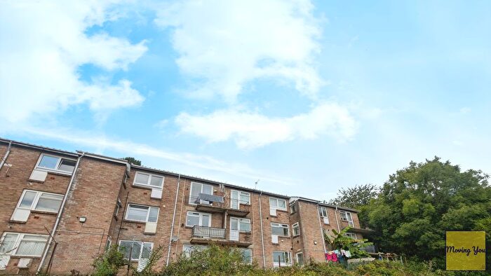 2 Bedroom Flat For Sale In Greenland Crescent, Cardiff, CF5