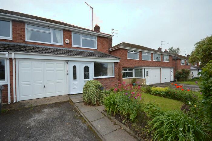 3 Bedroom House To Rent In Warwick Close, Neston, CH64