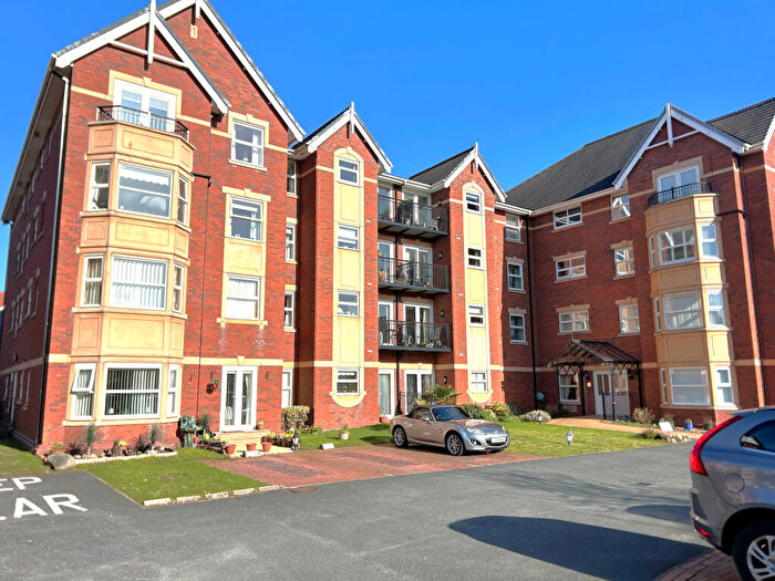 1 Bedroom Apartment For Sale In Hardaker Court, - Clifton Drive South, Lytham St. Annes, FY8