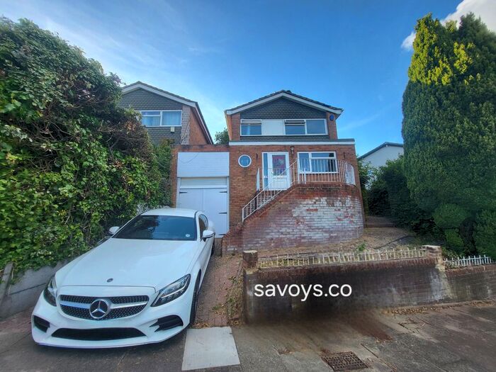 3 Bedroom Detached House To Rent In Devon Road, Luton, LU2