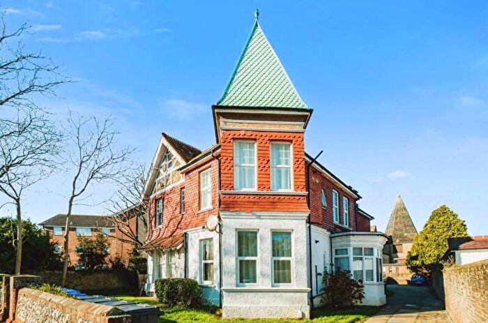 2 Bedroom Apartment For Sale In Tower House, Reigate Road, Worthing, West Sussex, BN11