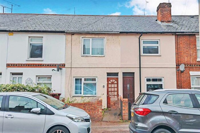 3 Bedroom Terraced House For Sale In Cumberland Road, Reading, RG1