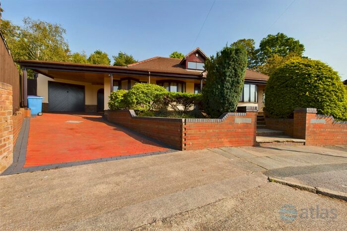 3 Bedroom Detached Bungalow To Rent In Druidsville Road, Mossley Hill, L18