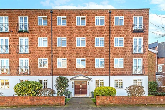 3 Bedroom Flat To Rent In Stanmore Road, Kew, Richmond, TW9