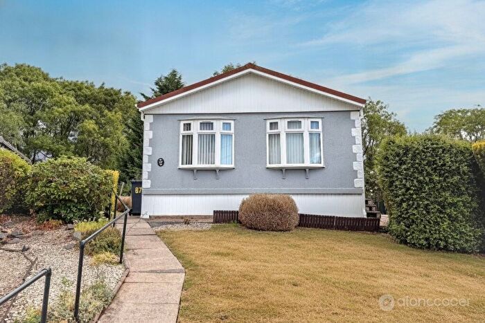 2 Bedroom Park Home For Sale In Mill Farm Park, Bulkington, CV12