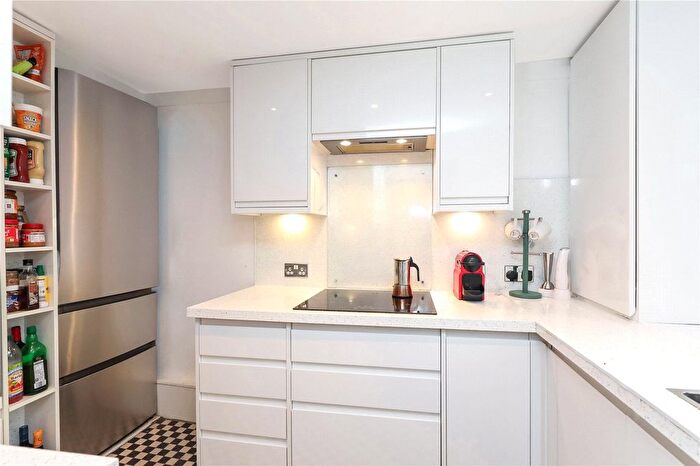 3 Bedroom Terraced House For Sale In Danes Drive, Scotstoun, Glasgow, G14