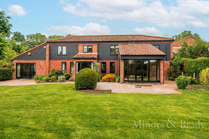 5 Bedroom Detached House For Sale In Abby Court, Wroxham Road, NR12