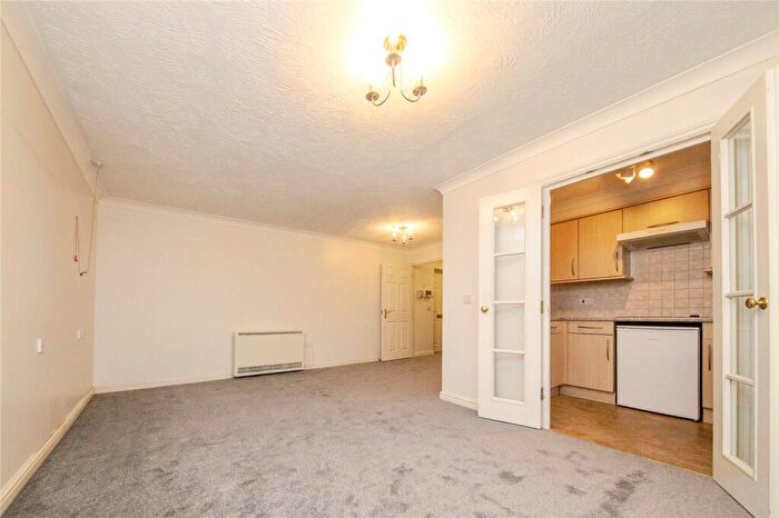 1 Bedroom Apartment For Sale In Imperial Court, Clacton-on-Sea, CO15