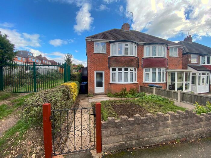 3 Bedroom House To Rent In Appleton Avenue, Birmingham, B43