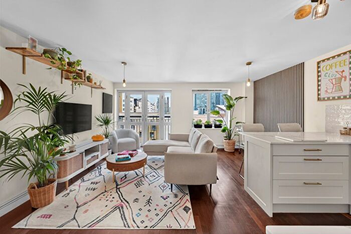 2 Bedroom Flat For Sale In Express Wharf, Hutchings Street, E14