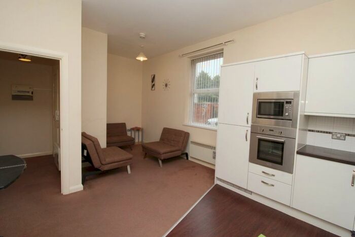 1 Bedroom Apartment To Rent In Peel Court, Spring Bank, HU3
