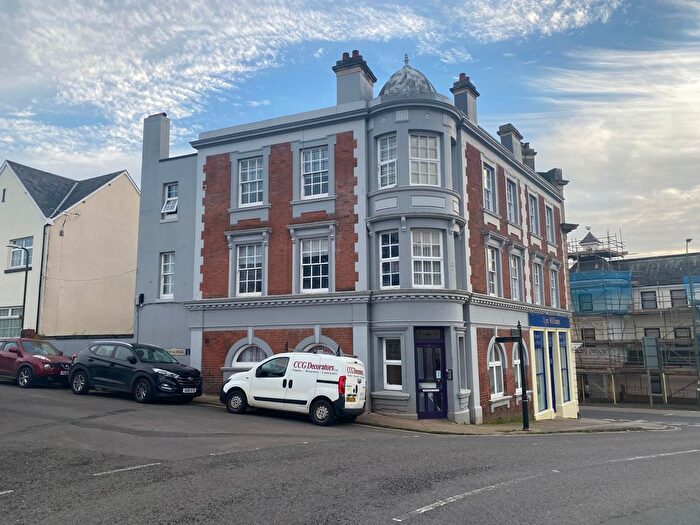 1 Bedroom Flat To Rent In Babbacombe Road, Torquay, TQ1