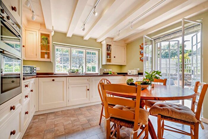 4 Bedroom Cottage To Rent In Sheep Street, Burford, OX18