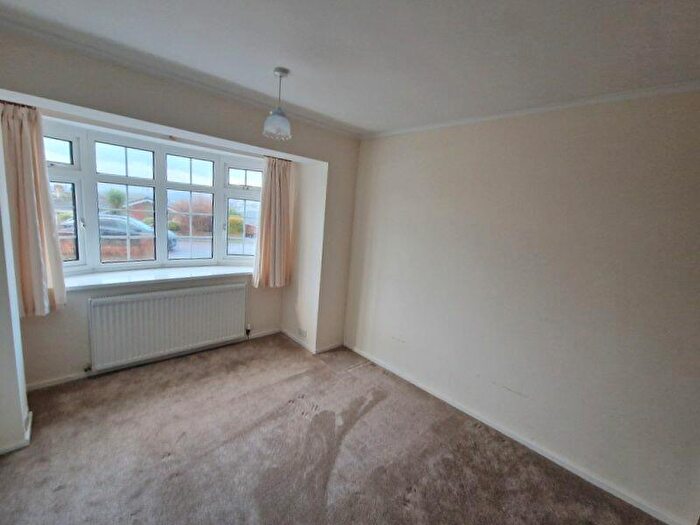 2 Bedroom Detached Bungalow For Sale In Anson Road, Exmouth, EX8