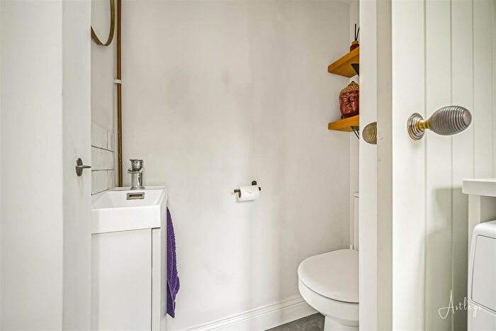 3 Bedroom Detached House For Sale In Parkmill, Swansea, SA3
