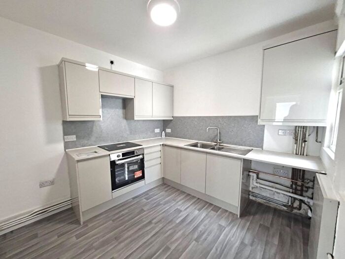 2 Bedroom Terraced House To Rent In High Street, Dowlais Top, CF48
