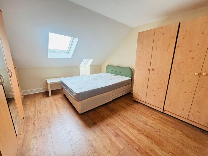 2 Bedroom Flat To Rent In London, E13