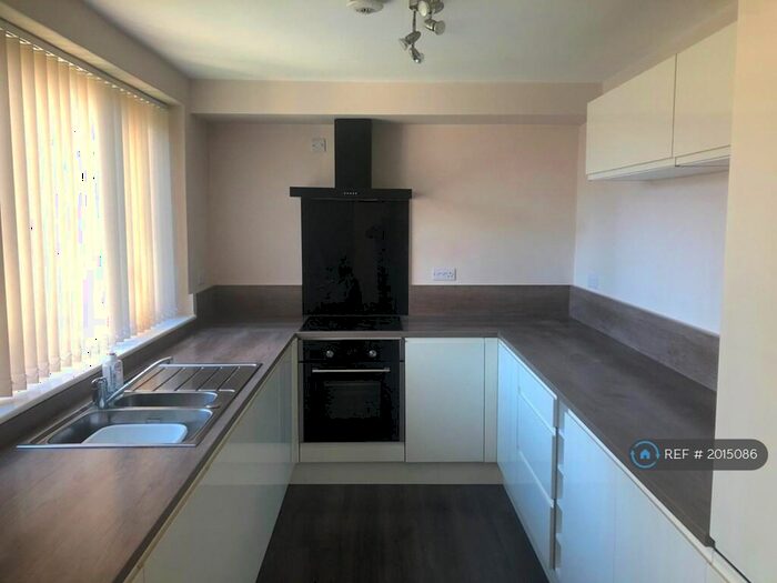 2 Bedroom Flat To Rent In Coton Road, Nuneaton, CV11