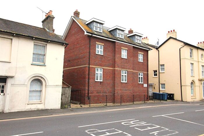 2 Bedroom Flat To Rent In Blandford Road, Hamworthy, Poole, BH15