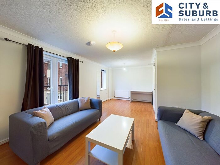 4 Bedroom Town House To Rent In Hartford Court, Heaton, Newcastle Upon Tyne, Tyne And Wear, NE6