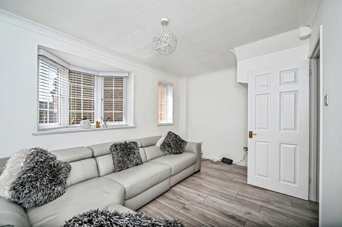 2 Bedroom Apartment To Rent In St. Francis Court, Shefford, SG17