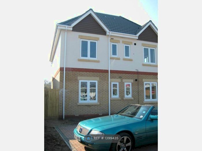 1 Bedroom Flat To Rent In Castle Lane West, Bournemouth, BH8