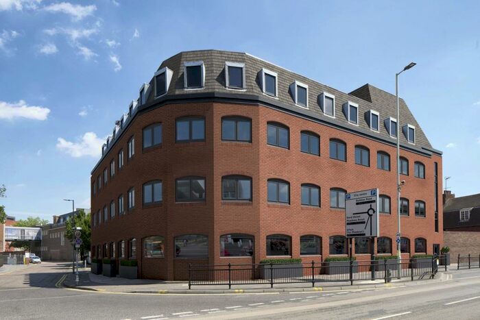 1 Bedroom Flat To Rent In Parkway, Chelmsford, CM2