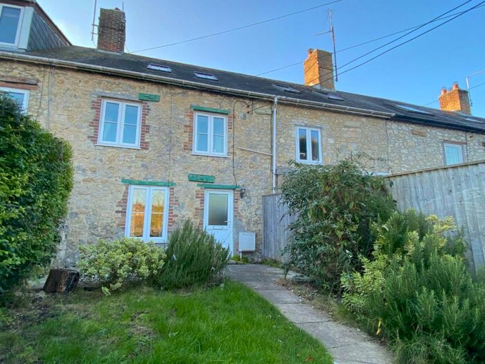 3 Bedroom Cottage To Rent In Puddledock Lane, Preston, Weymouth, DT3