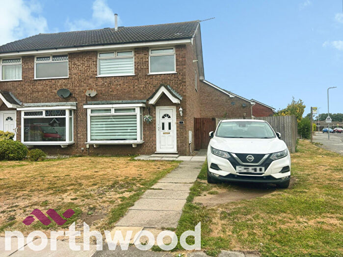 3 Bedroom Semi-Detached House For Sale In Ingleton Road, Southport, PR8