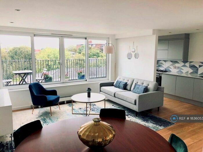 2 Bedroom Penthouse To Rent In Bacon Street, London, E2