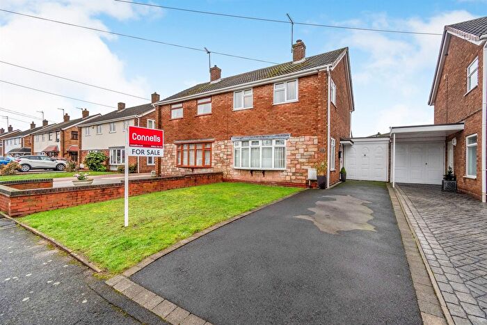 3 Bedroom Semi Detached House For Sale In Gandy Road, Willenhall, WV12