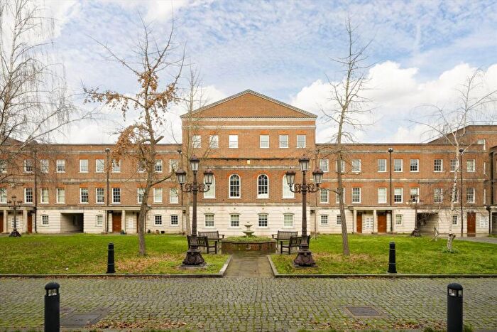 Flat To Rent In Jewel Square, Wapping, E1W