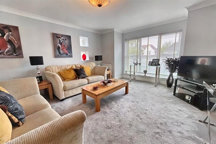 2 Bedroom Flat For Sale In Southbourne, BH6