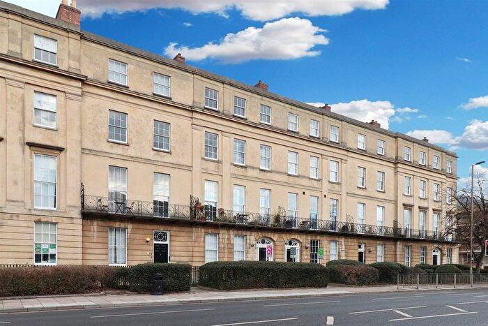 2 Bedroom Flat To Rent In Town Centre, Cheltenham, GL50