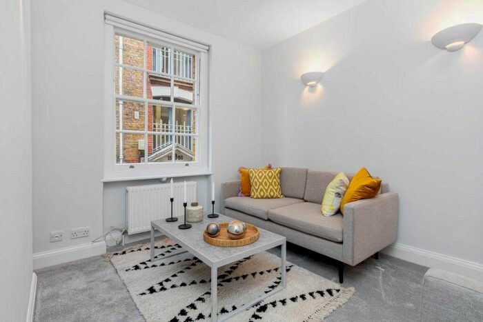 1 Bedroom Flat To Rent In Ossington Buildings, London, W1U