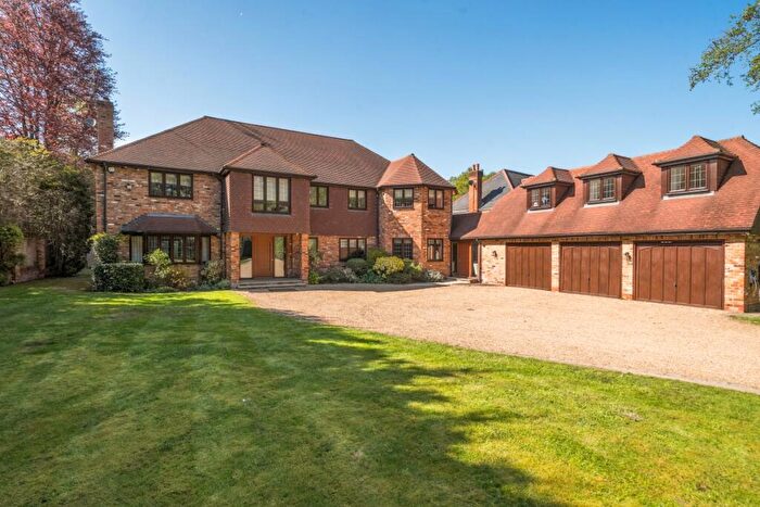 5 Bedroom Detached House To Rent In Coronation Road, Ascot, SL5