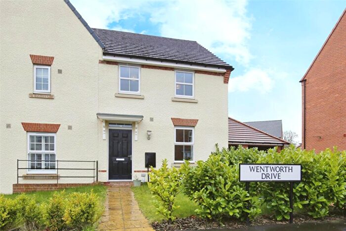 3 Bedroom Semi-Detached House For Sale In Wentworth Drive, Durham, DH1